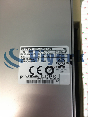 Yaskawa SGDH-30DE Industrial Servo Drive 50 / 60HZ 380 - 480VAC INPUT 8.5AMP