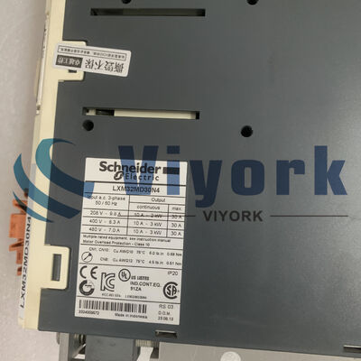 Schneider LXM32MD30N4 MOTION SERVO DRIVE LEXIUM 32 3PHASE 208-408VAC 3KW USED