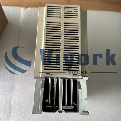 Yaskawa SGDB-05VN SERVO DRIVE 200-230VAC 50/60HZ 5AMP NEW