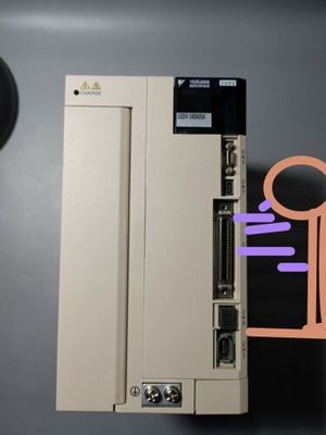 新しいYaskawa SGDV-180A01A ACサーボ アンプ200-230V 9.7A 2KW